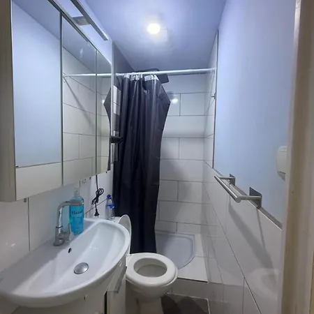 Pensión Avec Balcon Offrant Vue Magnifique 3*